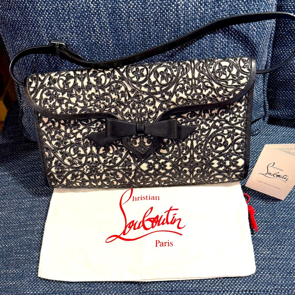 CHRISTIAN LOUBOUTIN AUTHENTIC EVITAS PAMPAS LASER CUT BLACK LEATHER SHOULDER BAG
